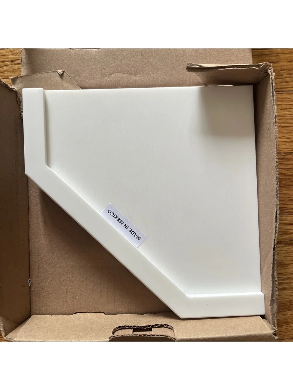 Wilsonart Niche Corner Shelf White Bath Shower WWA-CORSHELF1-DESIGNERWHITE - New
